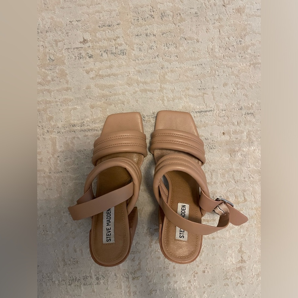 Steve Madden wide heels